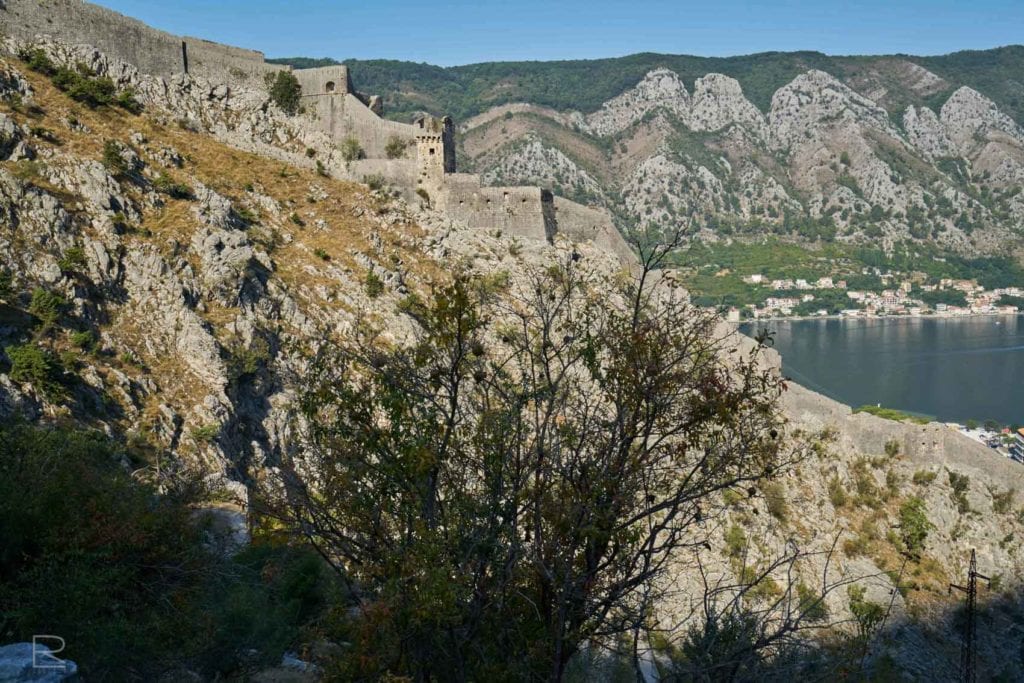 Die Bucht von Kotor und Aussicht von der Burg